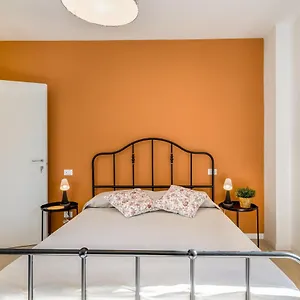 Family & Friends With Shared Bathroom Apartamento Padua